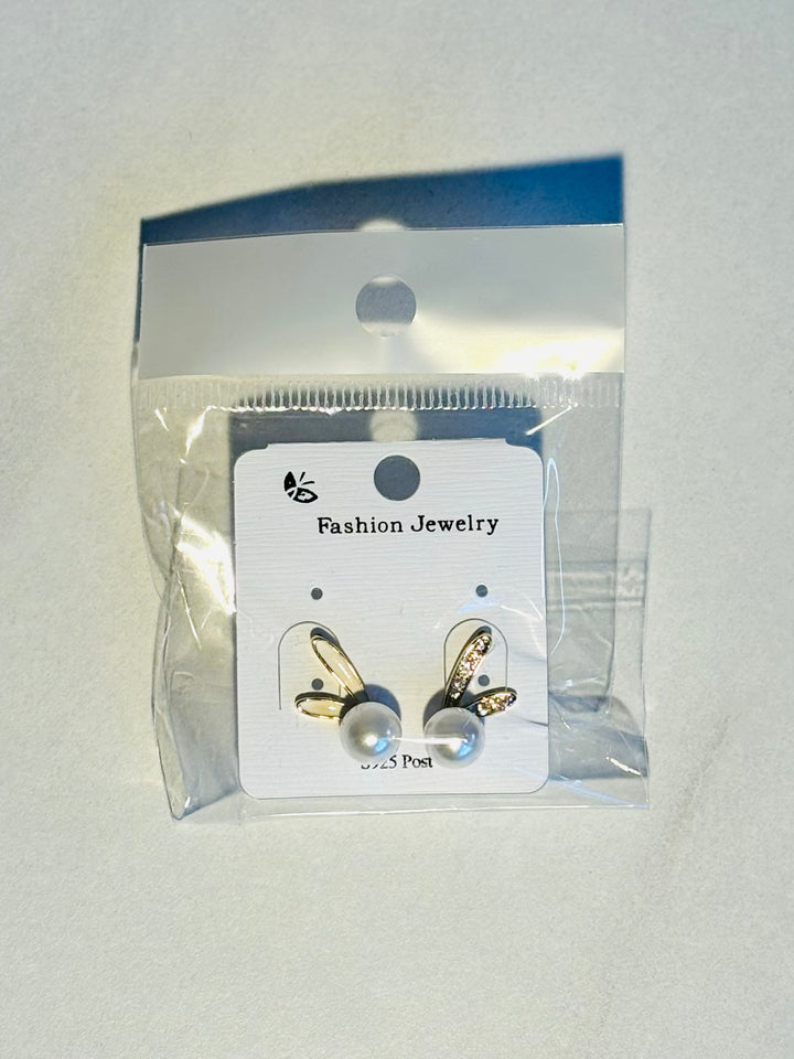 金色水钻珍珠兔子耳钉 Gold Crystal Pearl Bunny Studs